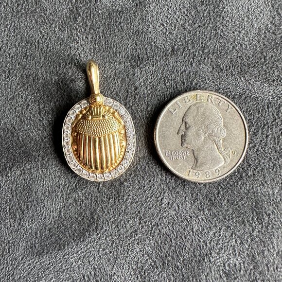 David Yurman Petrvs Scarab Pendant in 18K Yellow Gold & Pavé White Diamonds RARE - Picture 11 of 13